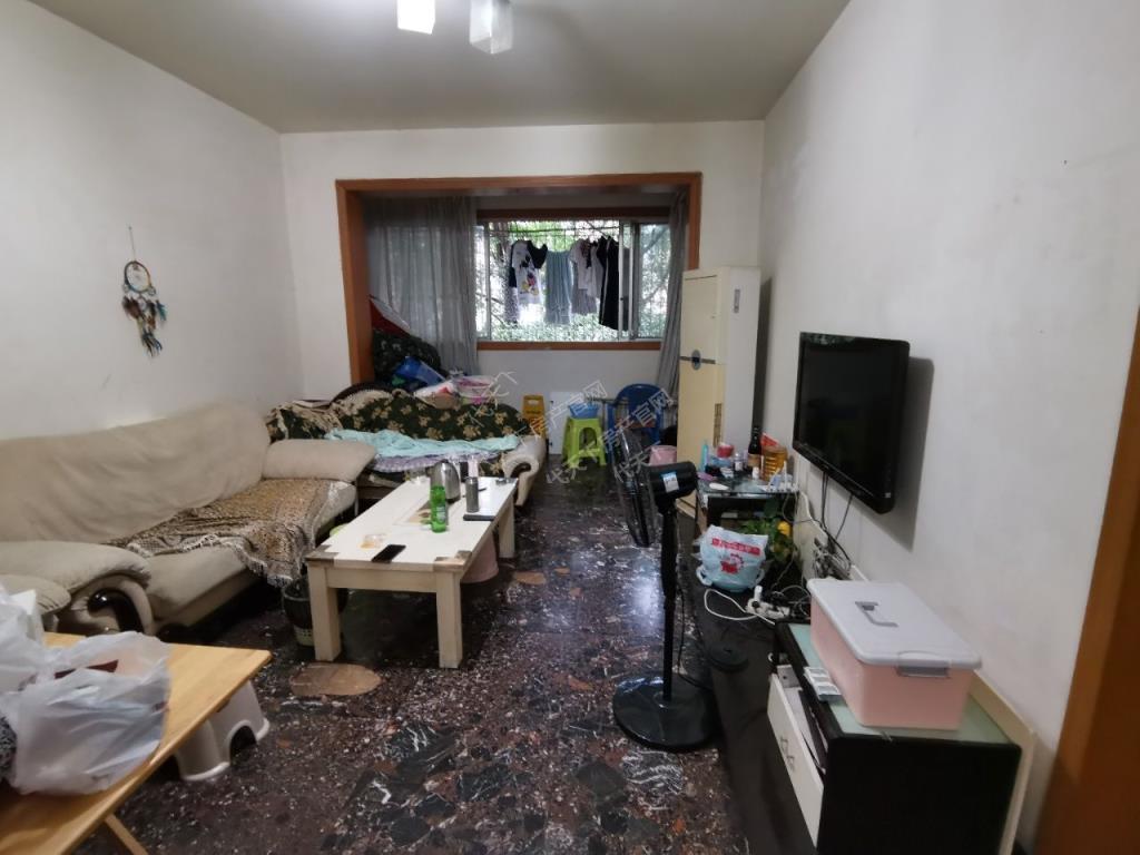 净居寺307号院出租3楼二室2100元步梯房离地铁站三百米