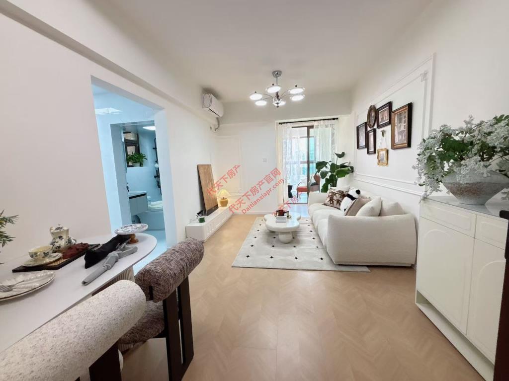 望江橡树林一期33楼一室52.9平92.8万离东湖公园地铁站500米